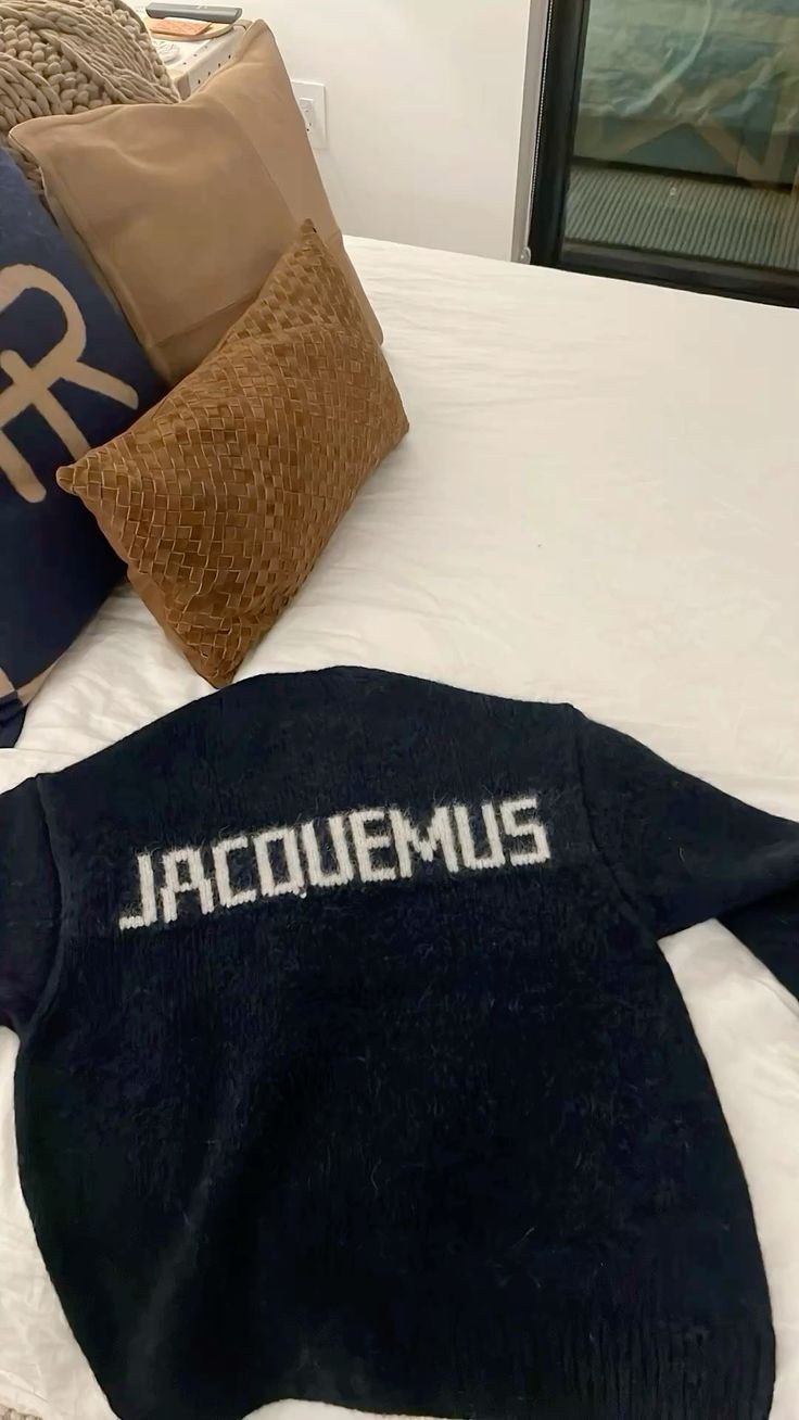 Jacquemus sweater